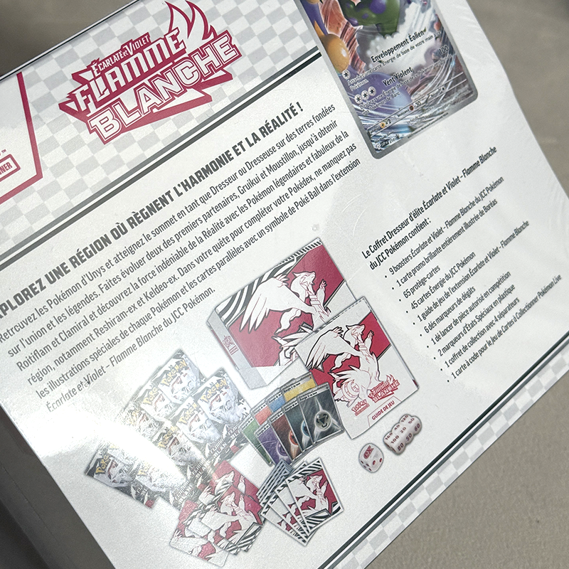Pack Pokémon EV10.5 • ETB Flamme Blanche(⚠️défauts) + Coffret poster + Coffret Victini – Image 4